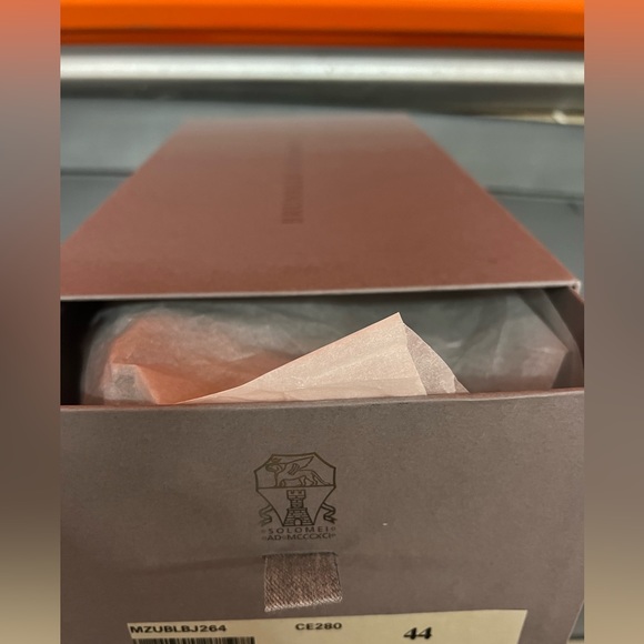 BRUNELLO CUCINELLI 2 different boxes empty-27$ each - Picture 7 of 11